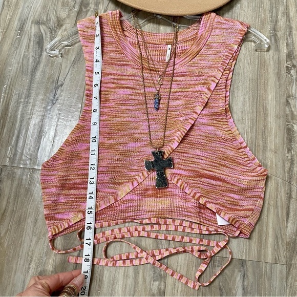 Free people Sleeveless boho Top/tank wrap around style w beach resort vacay vibe - Picture 14 of 14